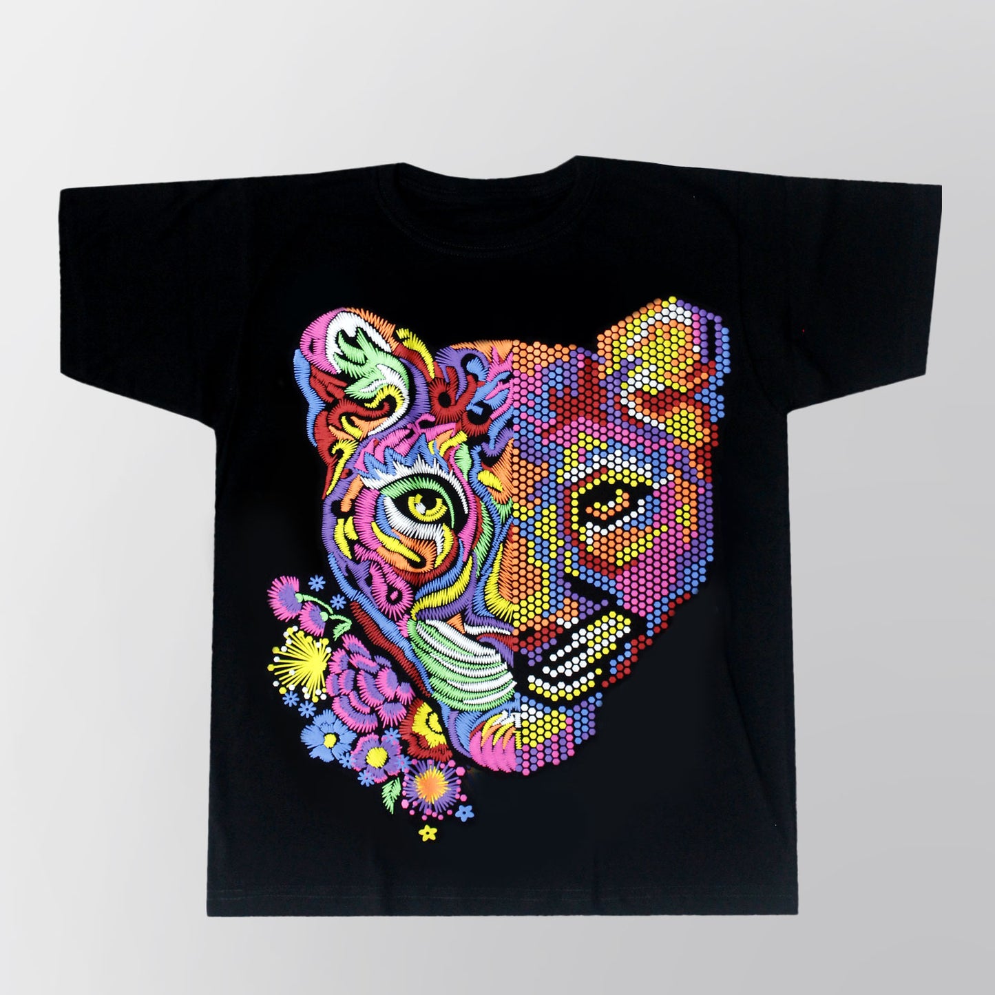 Jeune Lionne T-Shirt (unisexe)